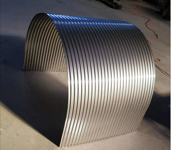  彩鋼防雨罩具有良好的防腐性能